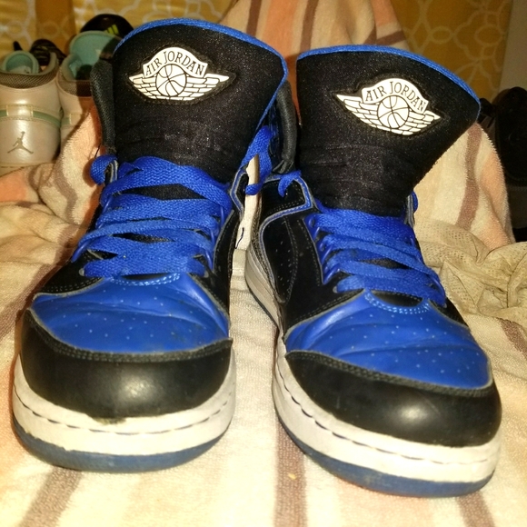 Jordans - Picture 4 of 5